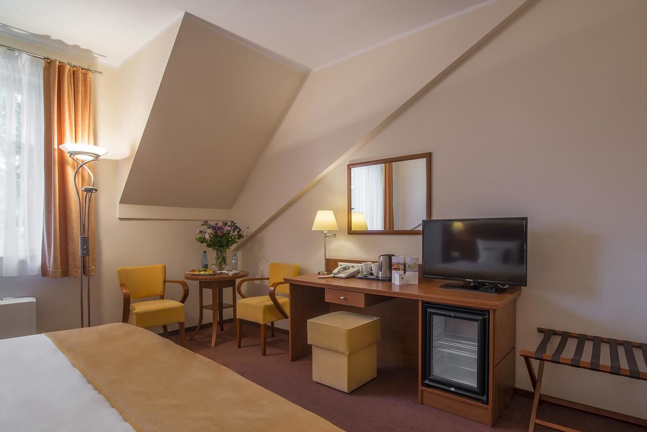 Отель Hotel Masuria Лукта-30